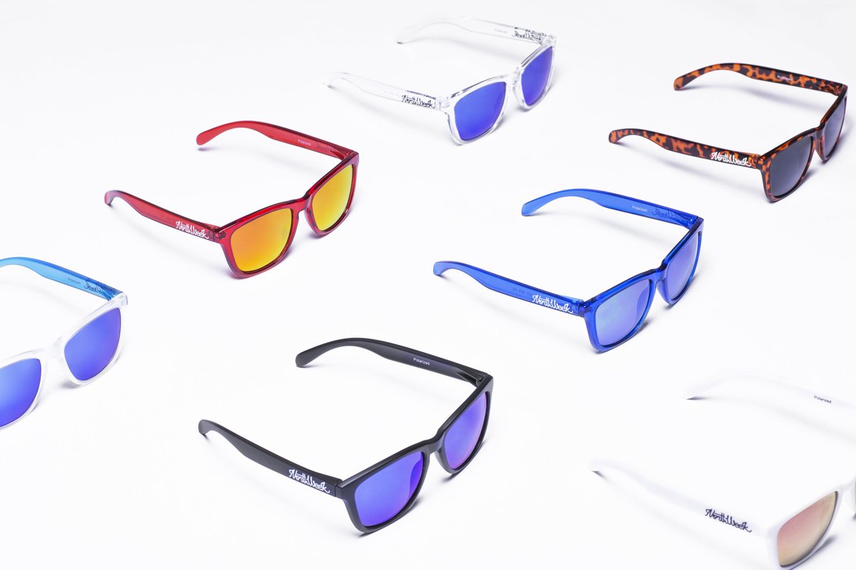 Northweek's tweet photo. Vuestros deseos son órdenes para mi 🙌

🎉🎅 ¡EMPIEZA EL GRAN SORTEO! 🎅🎉

Regalamos 8 👓 entre todos lo que hagan RT https://t.co/L2mvvFHck7
