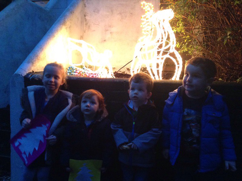 pumpkinpnursery's tweet photo. Special delivery.......Pre-school children made biscuits to give to our neighbours.
#pumpkinpatchnursery #Christmas https://t.co/1ekkCBBgm3