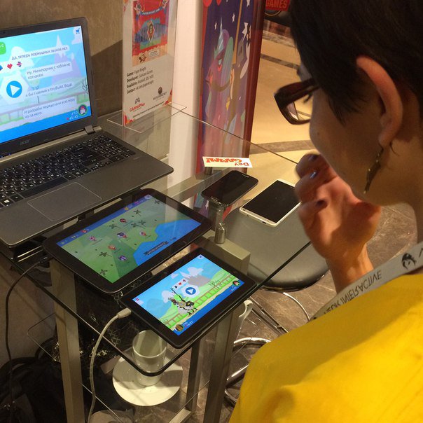 IndieGameAddict's tweet image. RT hi_paper_knight: #DevGAMM #PaperKnight #devgamm2015 #suricategames #indiegamedev #indie #gamedev #games …