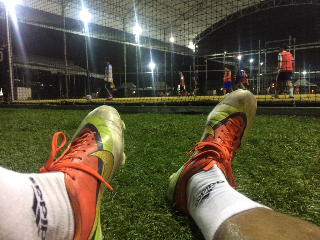 iamkyeshah's tweet photo. Christmas Eve Football w #senimanFC https://t.co/n27OOtgBsx