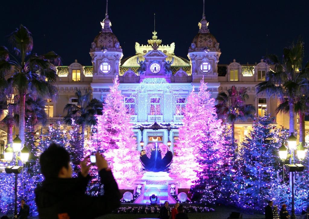 LDNChauffeur's tweet photo. Magnificent Christmas lights in Monaco. Curtesy of our team in Monte Carlo. https://t.co/MJjSe41FOR