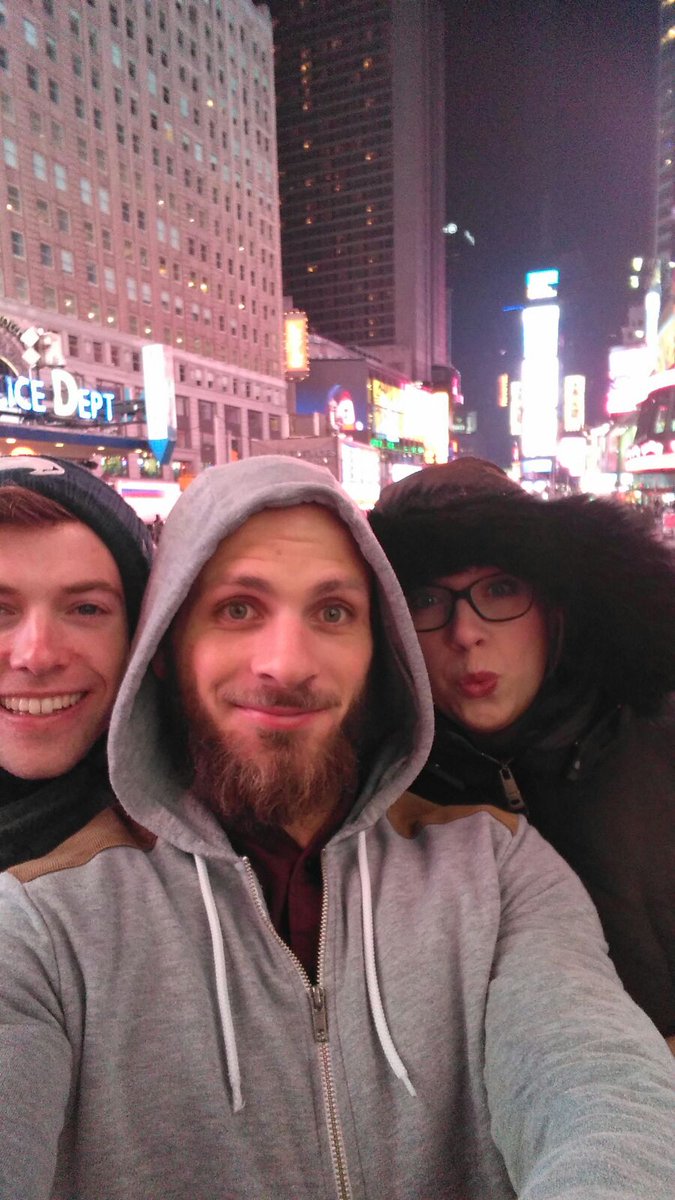 Happy #Xmas little bro, we'll miss you at home this yr, at least the gin might last more than 24hrs now <a href="/fergszup/">fergal keaney</a>