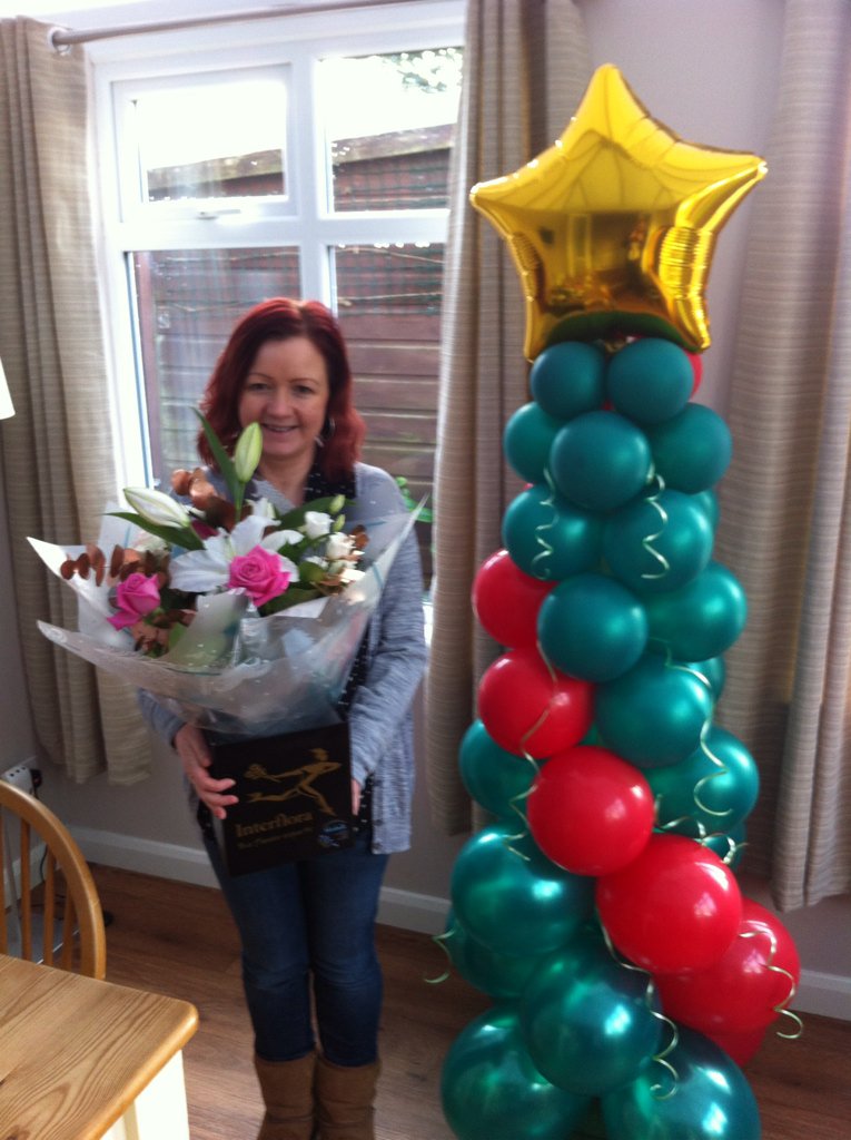 Party4hire's tweet photo. Thank you @robinwil5on for my lovely flowers x https://t.co/8ndCGMOi9f