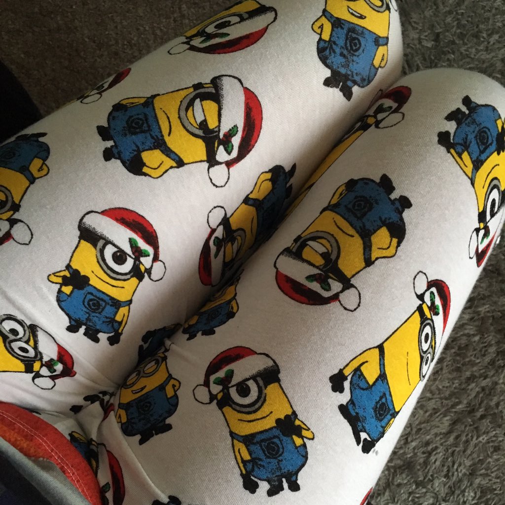 fruit_loop27's tweet photo. I have #minionlegs 💕💋 #minion #minionpjs #lovethem #xmaseve https://t.co/flVkO0Of0L