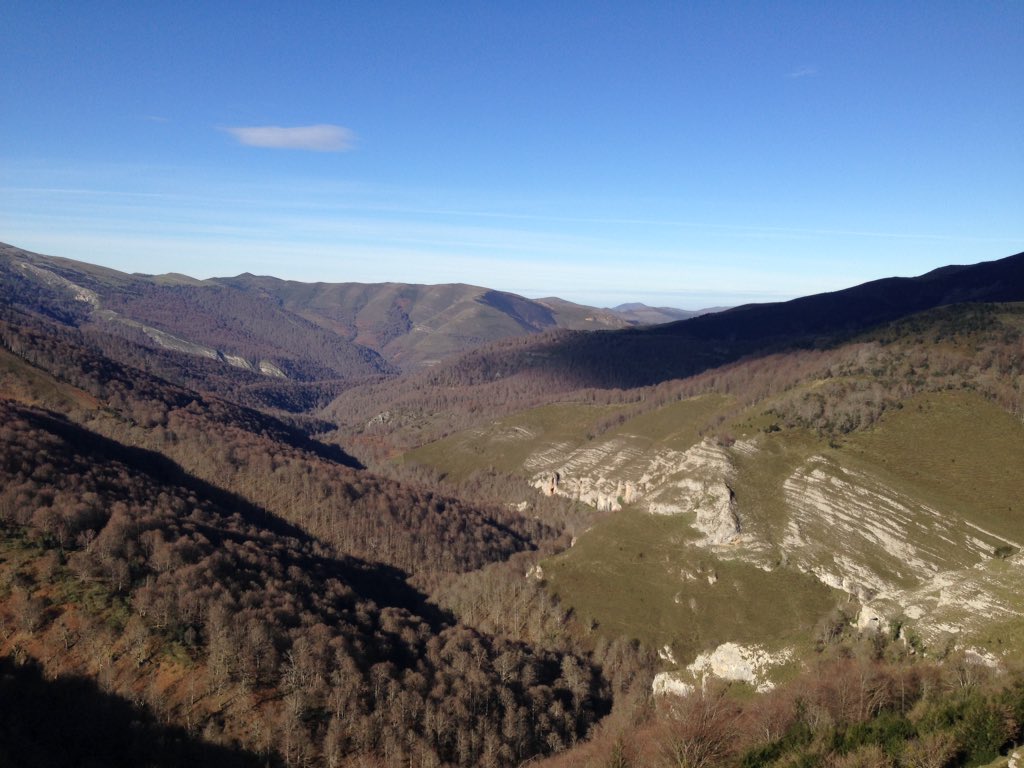 Feliz Navidad  desde #Sejos #Palombera <a href="/RutaForamontans/">#Rutaforamontanos</a> <a href="/cant_infinita/">Cantabria Infinita</a> #EnDirecto #RecorriendoLosPueblos
