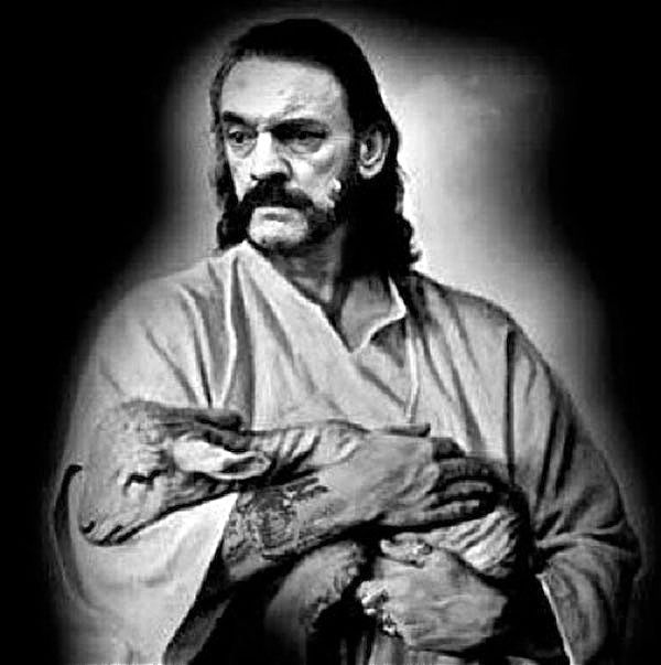 Lemmy Kilmister cumple año hoy.  Happy birthday to a legend! 