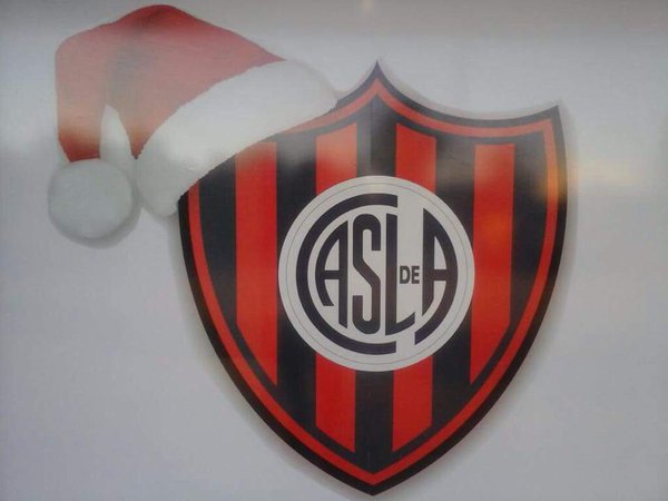 Nunca nos abrazamos tantas veces... ¡Feliz navidad! Para todos los hinchas de #SanLorenzo
