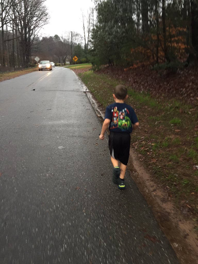 coachhargitt's tweet photo. Competitors #run on Christmas Eve! #fitness #compete #hardwork #Eagleraid @lhargitt @TaylorsElem @eaglespigskin https://t.co/2OqXtbgcZQ