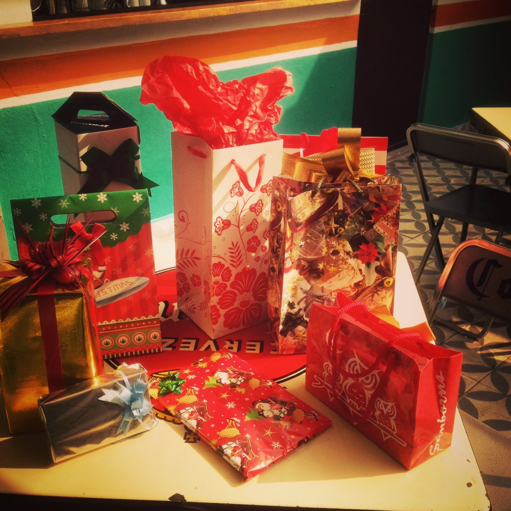 lasecinadf's tweet photo. Todo el equipo #Secinero les desea la mejor #Navidad ¡Gracias por compartir! Ese es el verdadero espíritu navideño https://t.co/AMd5DEbQZI