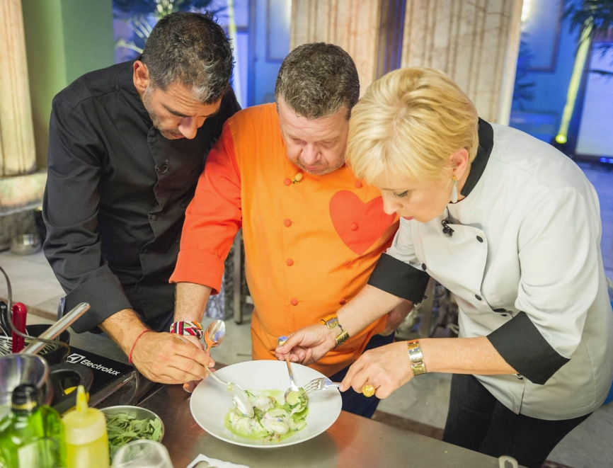 YolandaCocina's tweet photo. ¡Enhorabuena @MarcelTopChef por ganar la final de #TopChef2015! https://t.co/AUWrs07Rw1 https://t.co/z8F6QtrcVl