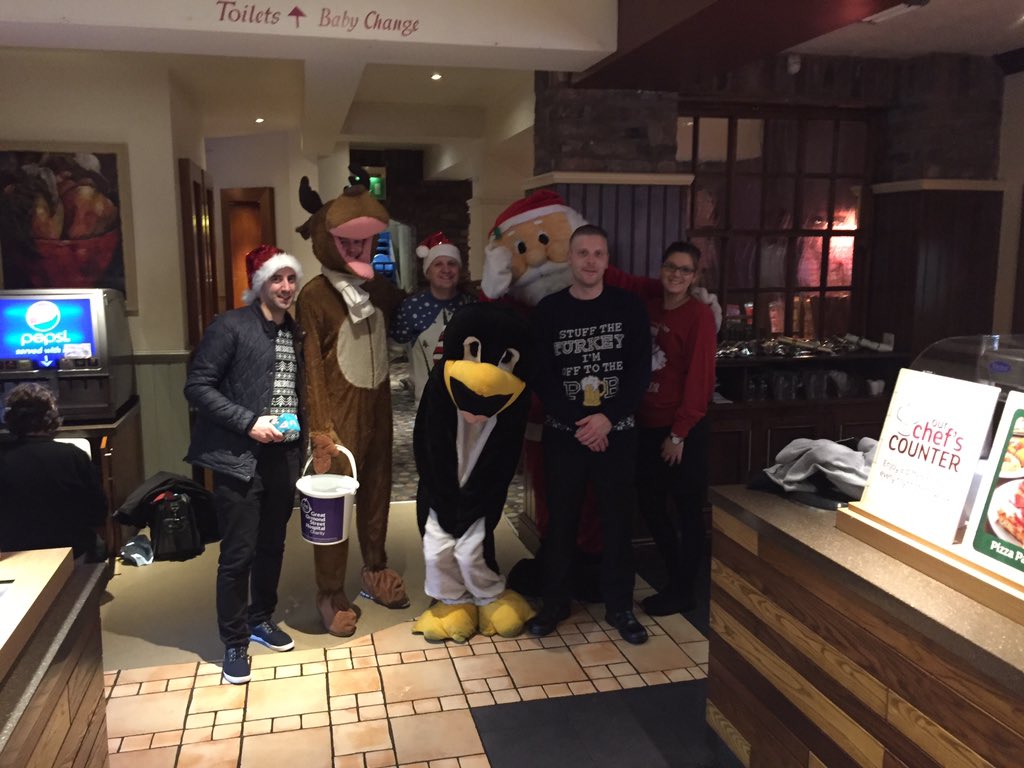 8 days and counting🎅🏻🎅🏻!  <a href="/lorrainefannin1/">Lorraine Fanning</a> <a href="/SpencerGraydon/">Spencer Graydon</a> <a href="/chrislewis6/">Chris Lewis</a> <a href="/ZoeTomsett/">Zoe Tomsett</a>