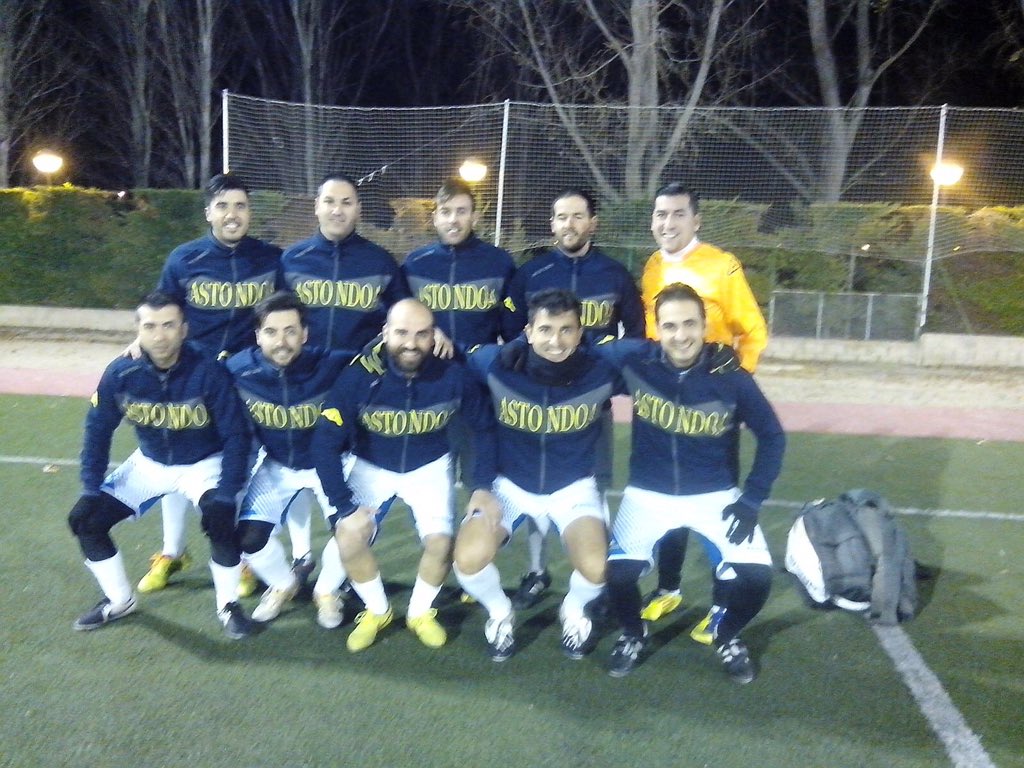 Equipazo!! Pero sobre todo un grupo de amigos!!@Balon_Parado <a href="/AlmansaDeporte/">Almansa Deporte</a>