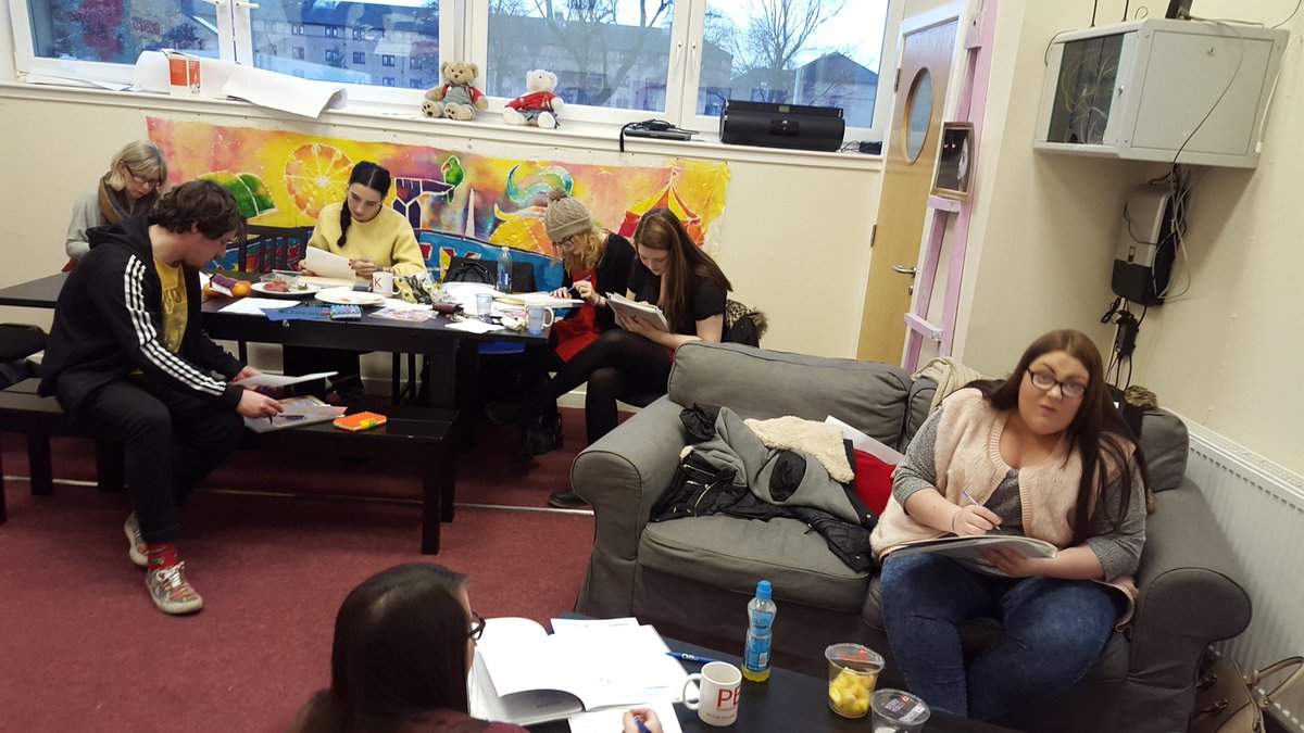 Vicky_Fox93's tweet photo. Thank u @SeeThinkMakeArt for a fun and inspiring @ArtsAward Discover &amp; Explore session. Next steps - To the Streets! https://t.co/nWYUvCXcW8