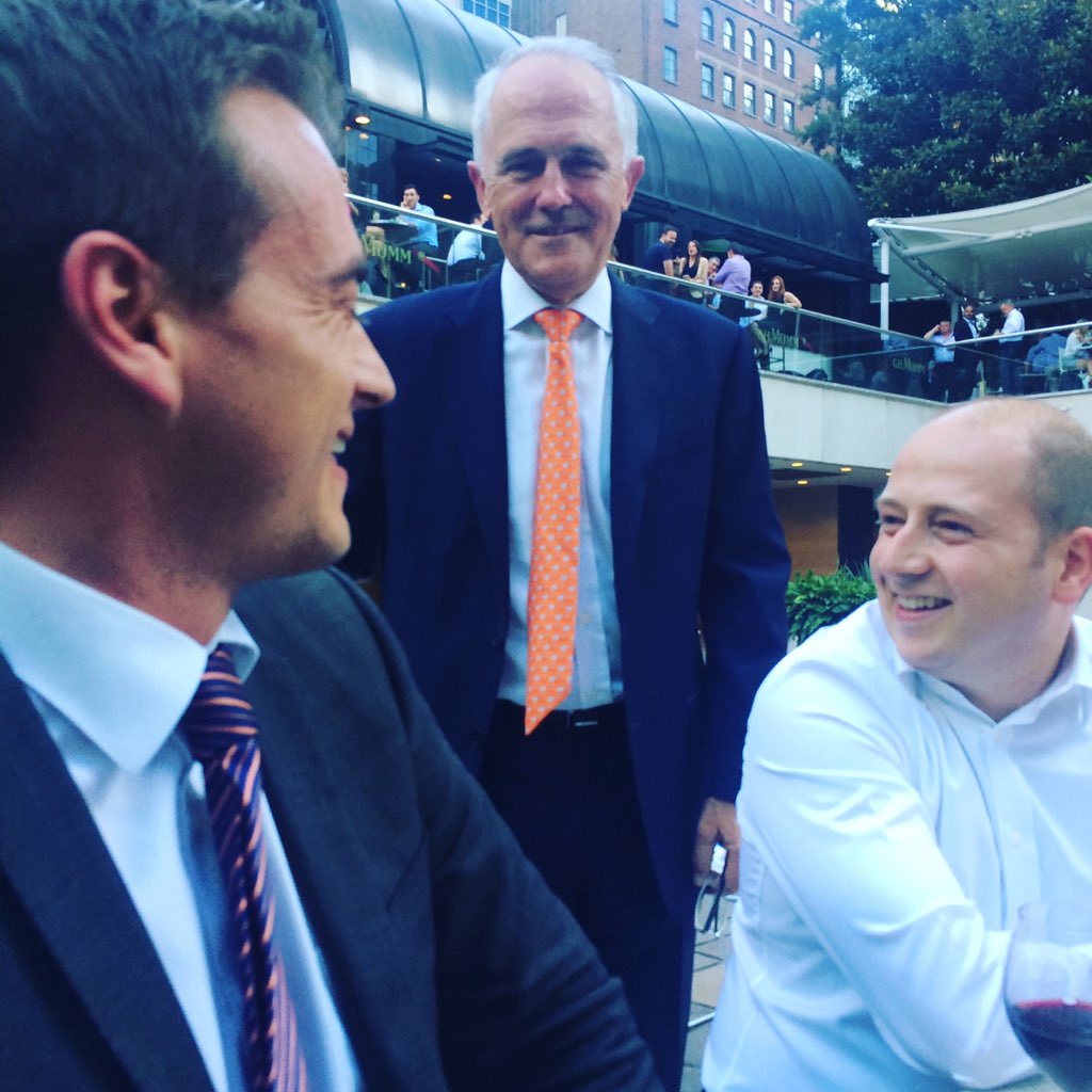 josh10murphy's tweet photo. Some random dude crashed our Thursday night office drinks https://t.co/3oGBOt45ym