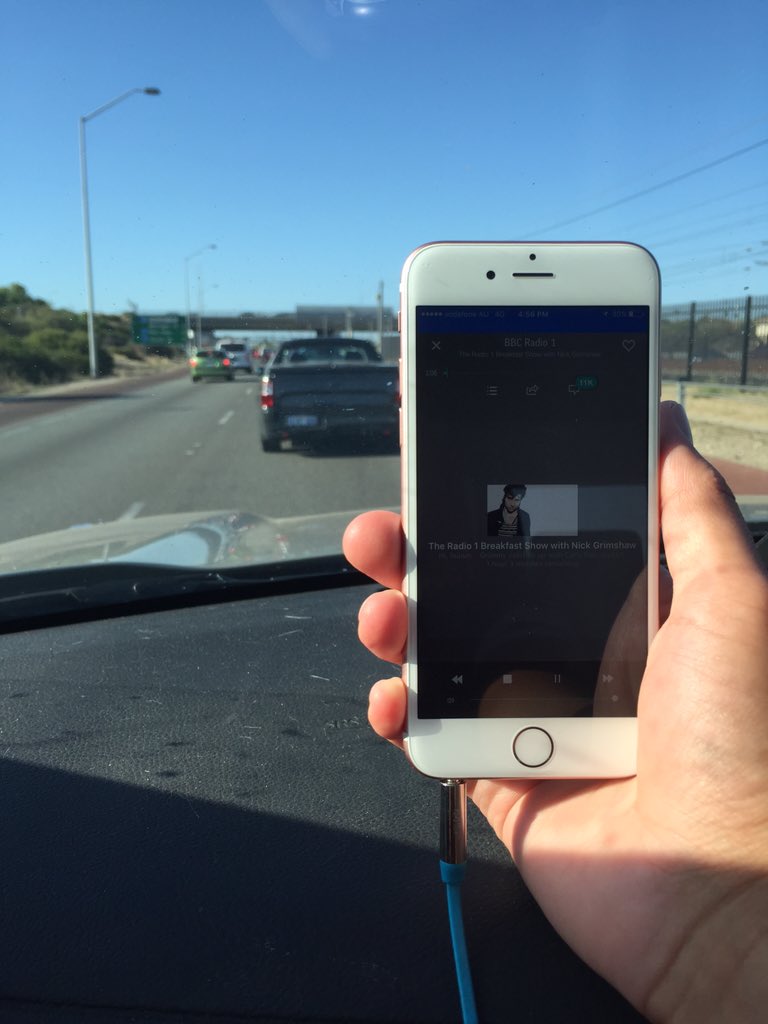 Listening to <a href="/BBCR1/">BBC Radio 1</a> <a href="/grimmers/">nick grimshaw</a> driving down the Freeway in Perth! 👍🏾