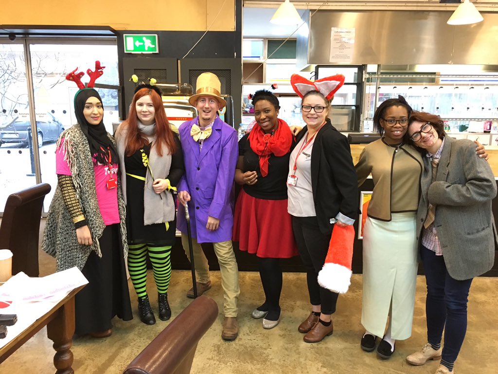bedsAteam's tweet photo. More characters are ready to greet you @RoaldDahlWeek @uniofbeds #roalddahlweek https://t.co/LV1E7LxFGe