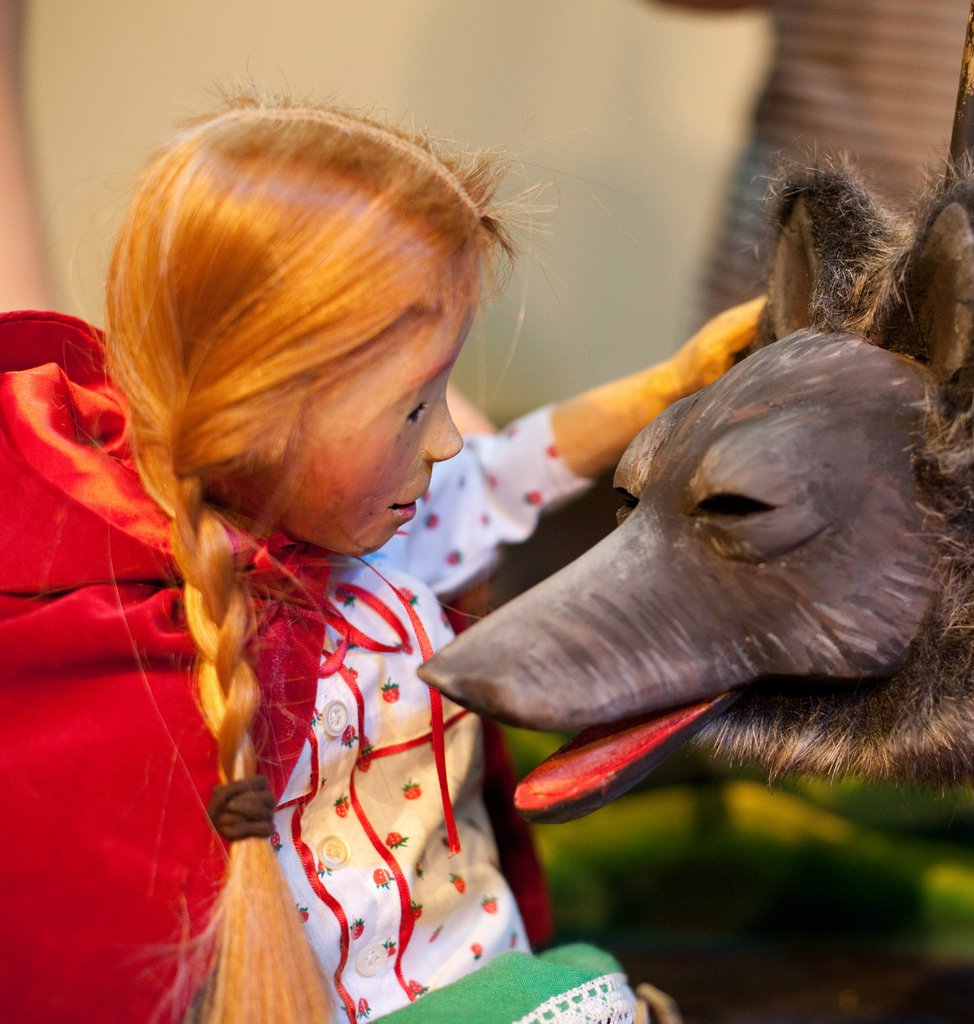 ItsPluggedIn's tweet image. Fabulous retelling of Red Riding Hood for ages 4+ coming to The Ace Centre #Nelson 18 Dec bit.ly/1iQtcXw