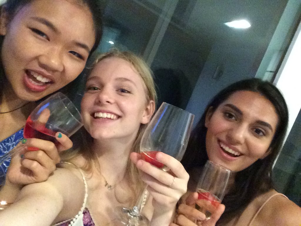 lilcox777's tweet photo. @DavidDyerAuthor champagne sipping socialists, smooth sailing, clear skies ahead #ATAF @necessarahli @christiana7777 https://t.co/sRYA4LEaCi