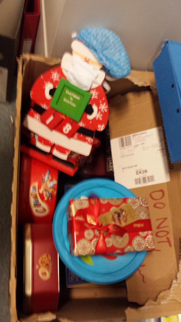 Santa_INS's tweet photo. Santa's Seven Sins number 5: gluttony. #NomNom https://t.co/X5gQT9pFgM