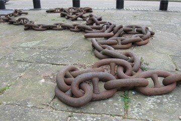 ElectricLit's tweet image. All the best lit links you need to procrastinate with today: electricliterature.com/midweek-links-…