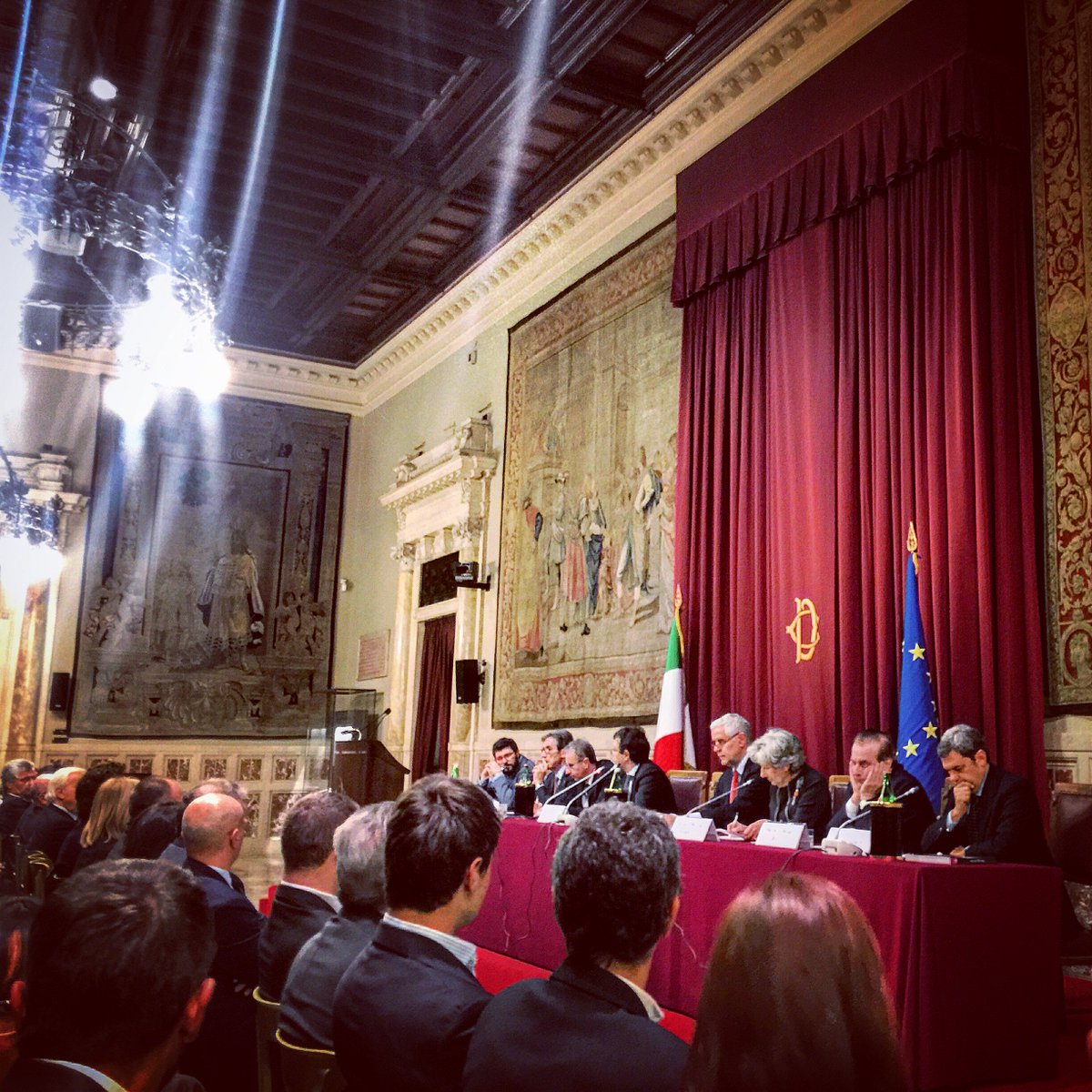 NRComunicareVino tweet media