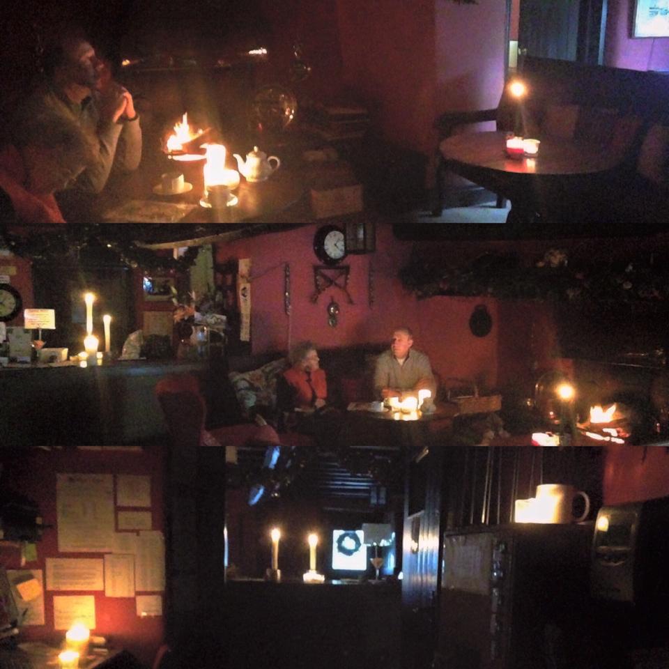 On Tuesday we got a 5 min warning for a Llanarmon power cut. We stayed open cooking in candle light on a gas stove.❄