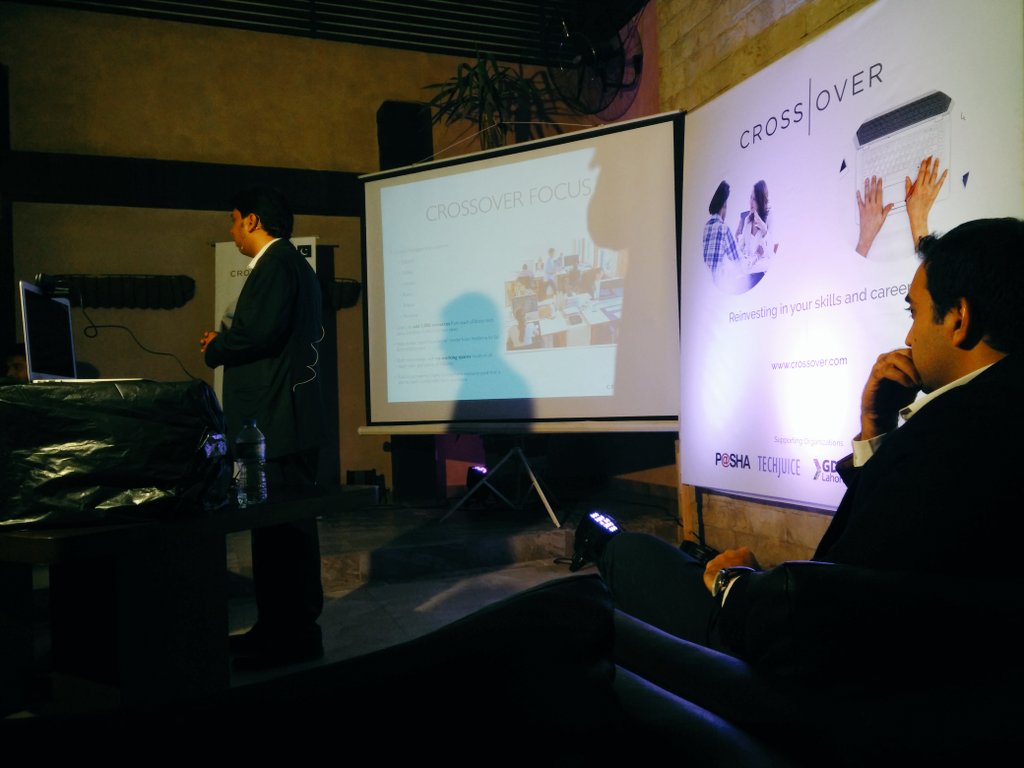 TechHubConnect's tweet photo. Country Manager @Crossover4Work Pakistan,@amumtaz telling #Freelancers about the company
#CrossoverLaunch #Pakistan https://t.co/SuLEcDPMCO