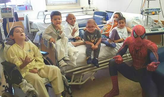 entresuperheroe's tweet photo. Un equipazo de auténticos superhéroes 
https://t.co/LrPfiyN1VM Nos ayudas con un RT a mostrar el curro d Spiderman? https://t.co/S42RZq0XuQ