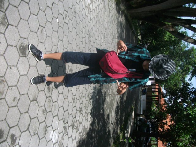 Alvan ViandraAP tweet media