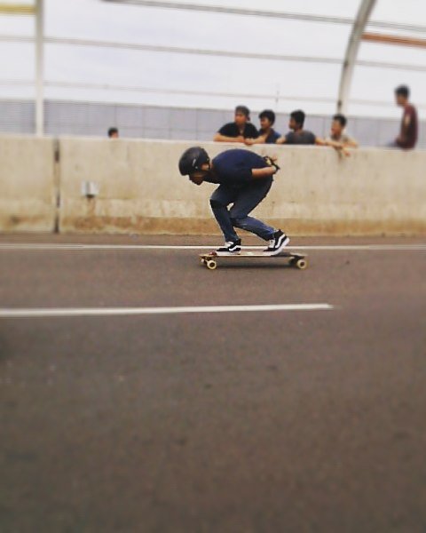 longboardstuff's tweet photo. #longboardstuff from: alvianworld | First tuck🙌
📷@dindamonica_ 💞
#longboard #longboardina #longboatders #longboardl… https://t.co/OnDqoFabUB