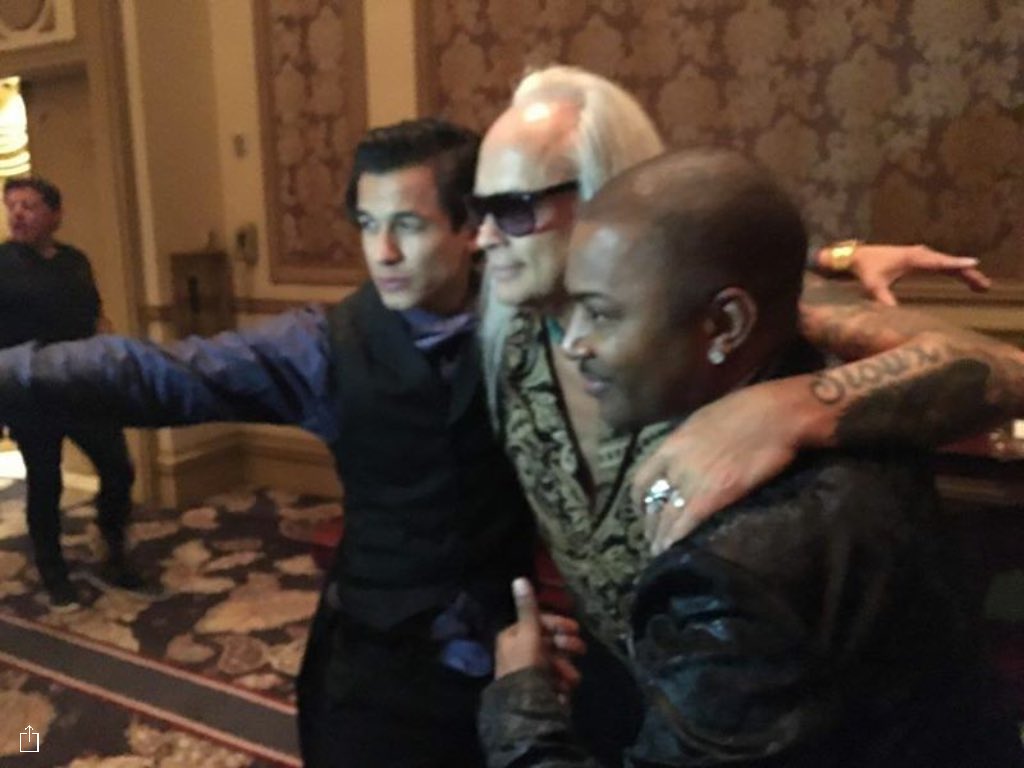 Was hanging with Ricky from #LynardSkynard ,and Shawn from #koolAndtheGang showing off are wolf tattoos 2 weeks back