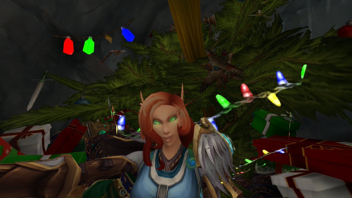 Linthael's tweet photo. Happy Feast of Winter Veil, guys!  #wowselfies https://t.co/zkA4U1EU6m