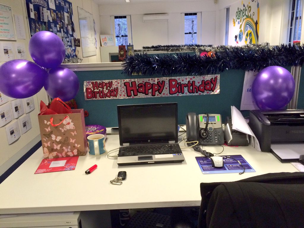O2_BatleyFCC's tweet photo. Happy Birthday to our Fatima! Hope you've had a lovely day 😃🎉🎁🎂 https://t.co/gR0nrb1pVM