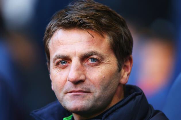 NoShitSherwood's tweet photo. What's that, a London club needs an interim manager? #TheSherwoodOne https://t.co/lPLLmg650Q
