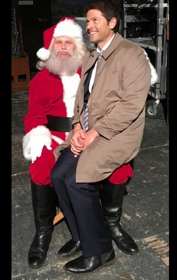 AngelPuppy!Cas (@notthattough) on Twitter photo 