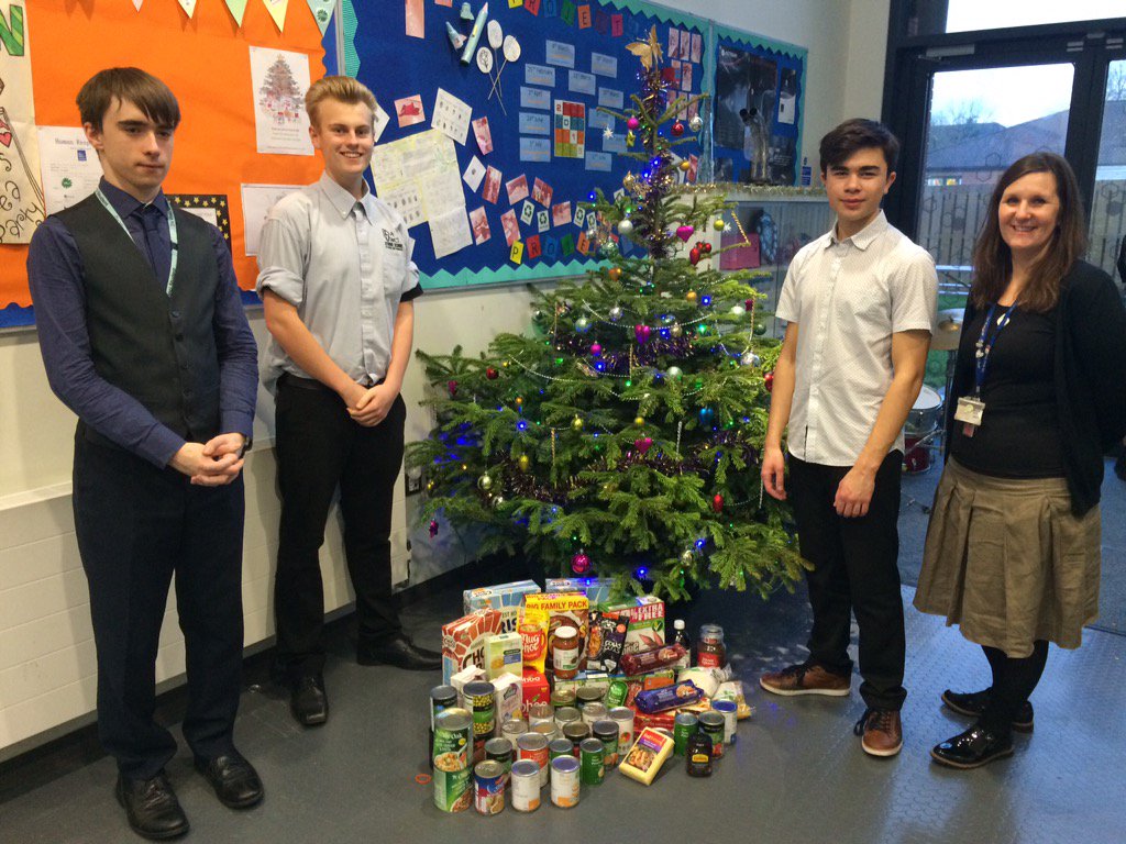 misslevettTAA's tweet photo. @Davinci_school We've been collecting for the #foodbank - all this is on its way to people in need this Christmas https://t.co/D02i8FDM1W