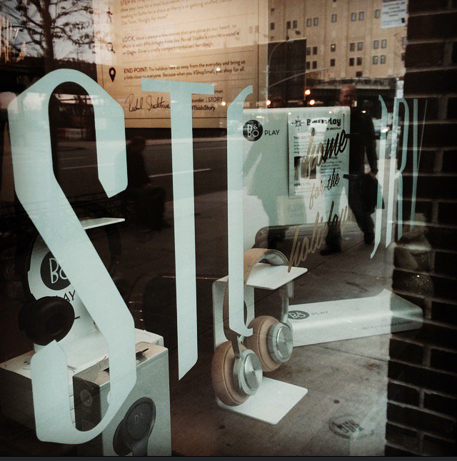 WNYUNIONSQUARE's tweet photo. #INSIDERINSIGHTS from #WUNIONSQUARE Insider. Unique holiday shopping at @ThisIsStory , an ever changing retail shop. https://t.co/3zjr5tEKWI
