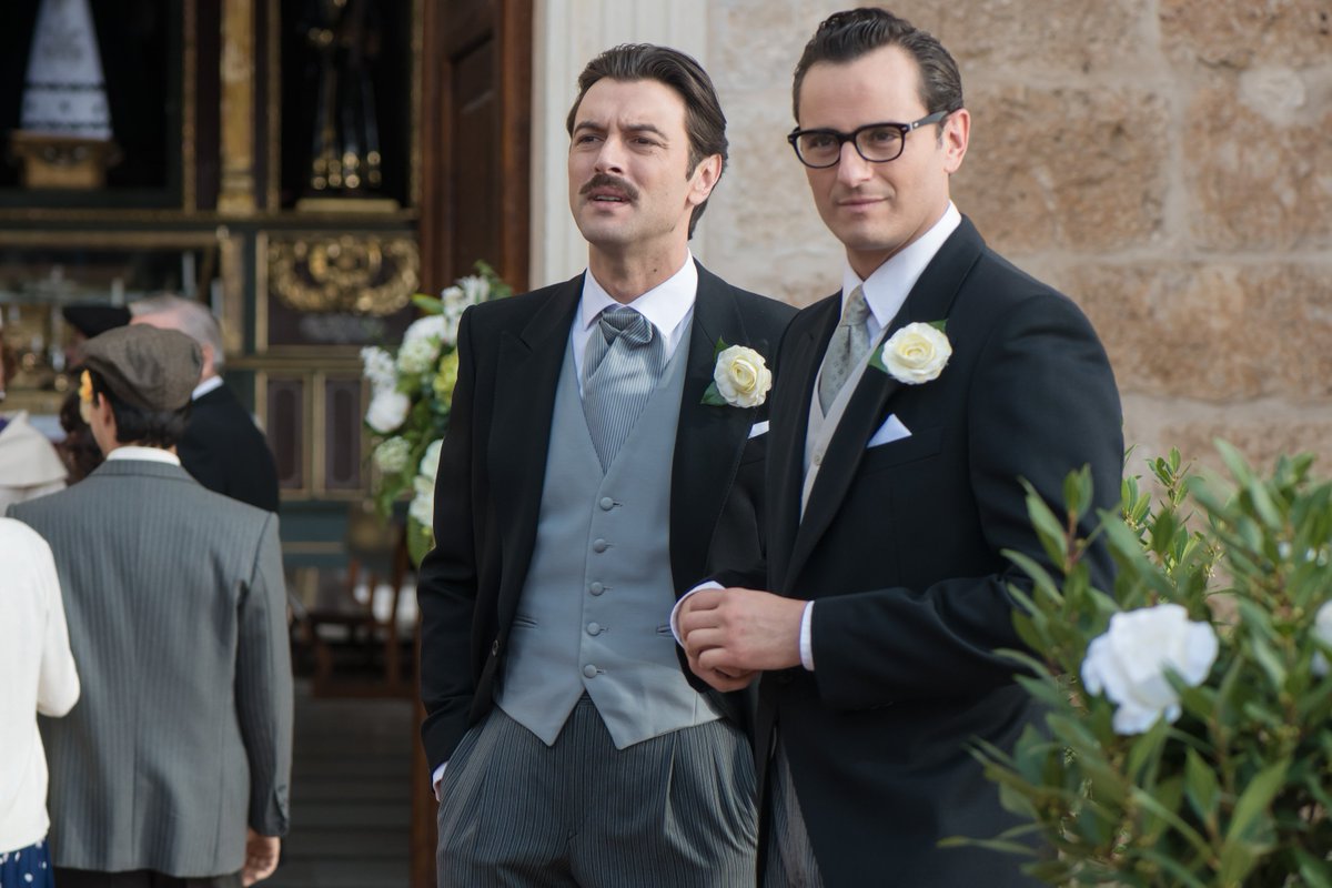 VelvetOficial's tweet photo. ¿Será un #FelizJueves para Clara y Mateo? Esta noche a las 22:30h tenemos boda, ¡no puedes perdértela! 💍👰 https://t.co/O1tysmbdiO