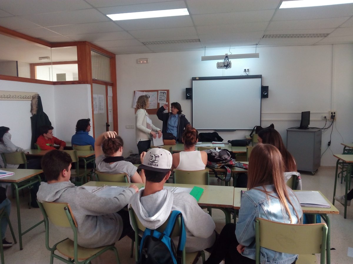 programaicape's tweet photo. Ja hem visitats els centres #ICAPE a Eivissa. Quina bona feina que han fet. Ens veurem aviat. https://t.co/03OByHeTH6