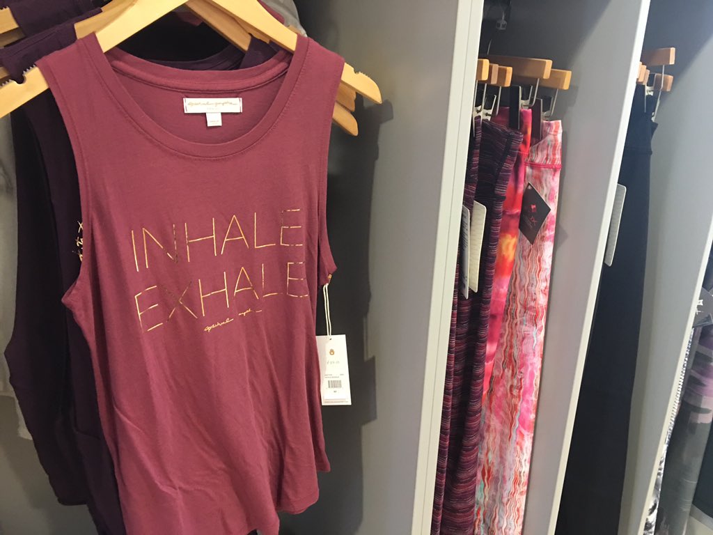 laurenjarman18's tweet photo. Tis the season to be purple💜 @cobhampilates lots of new stock @UniversalArchit @sgangster ❤️ #christmas #cobham https://t.co/ptgmo3D8TW