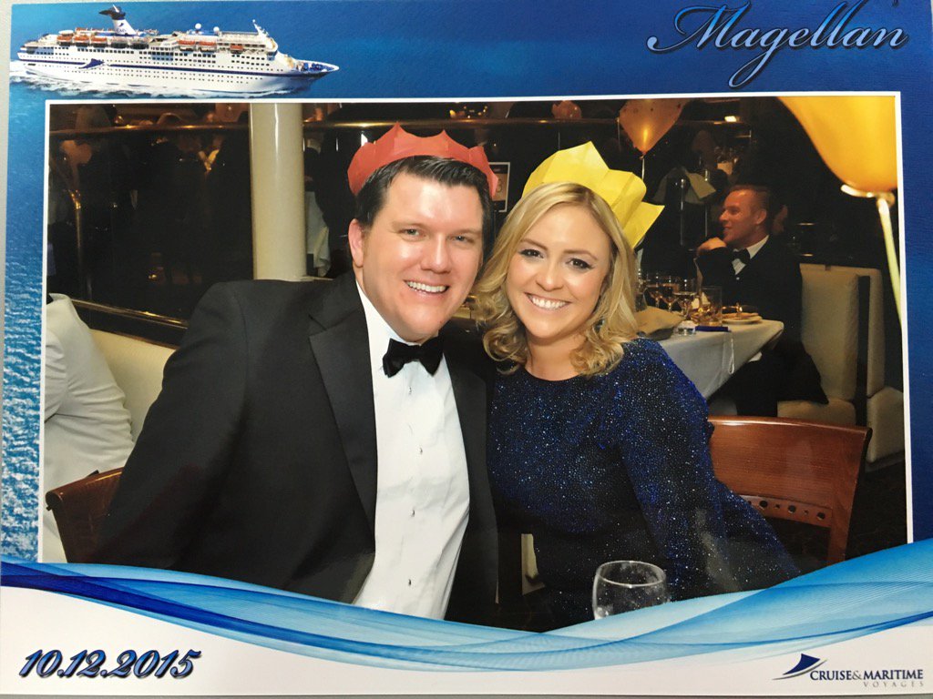 sarahweetman's tweet photo. The official Christmas hat wearers! #myclia #findyourunique @FredOlsenTravel #paul&Sarah @allleisuresales https://t.co/AYljshQSdI