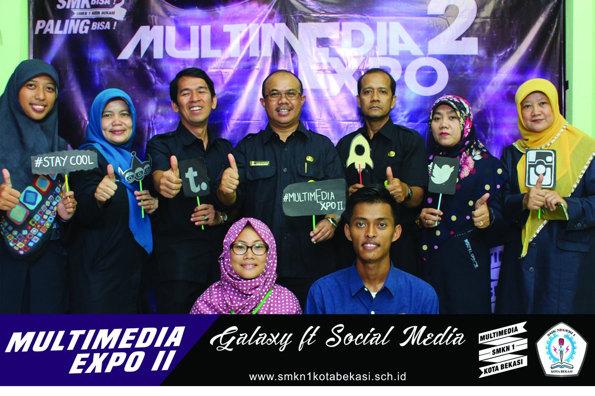 HanifHMN's tweet photo. Alhamdulillah berhasil juga ngadain fotobooth karyaSMK @smk1bks biarkata baru 2 acara wkwk, gasterus... SMKbisa! https://t.co/ND64vw5Vwb