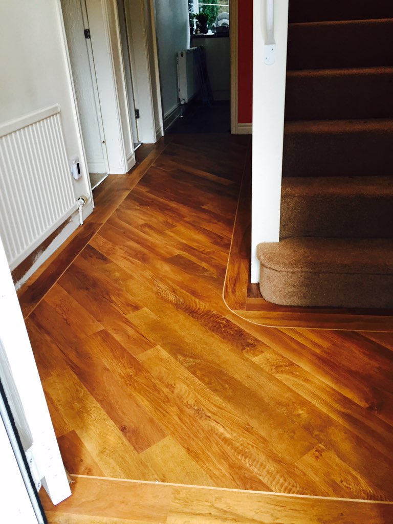 ClewarthW's tweet photo. Hallway in @KarndeanFloors ,knight tile with 3mm feature strip. https://t.co/Z6phN4pm1j