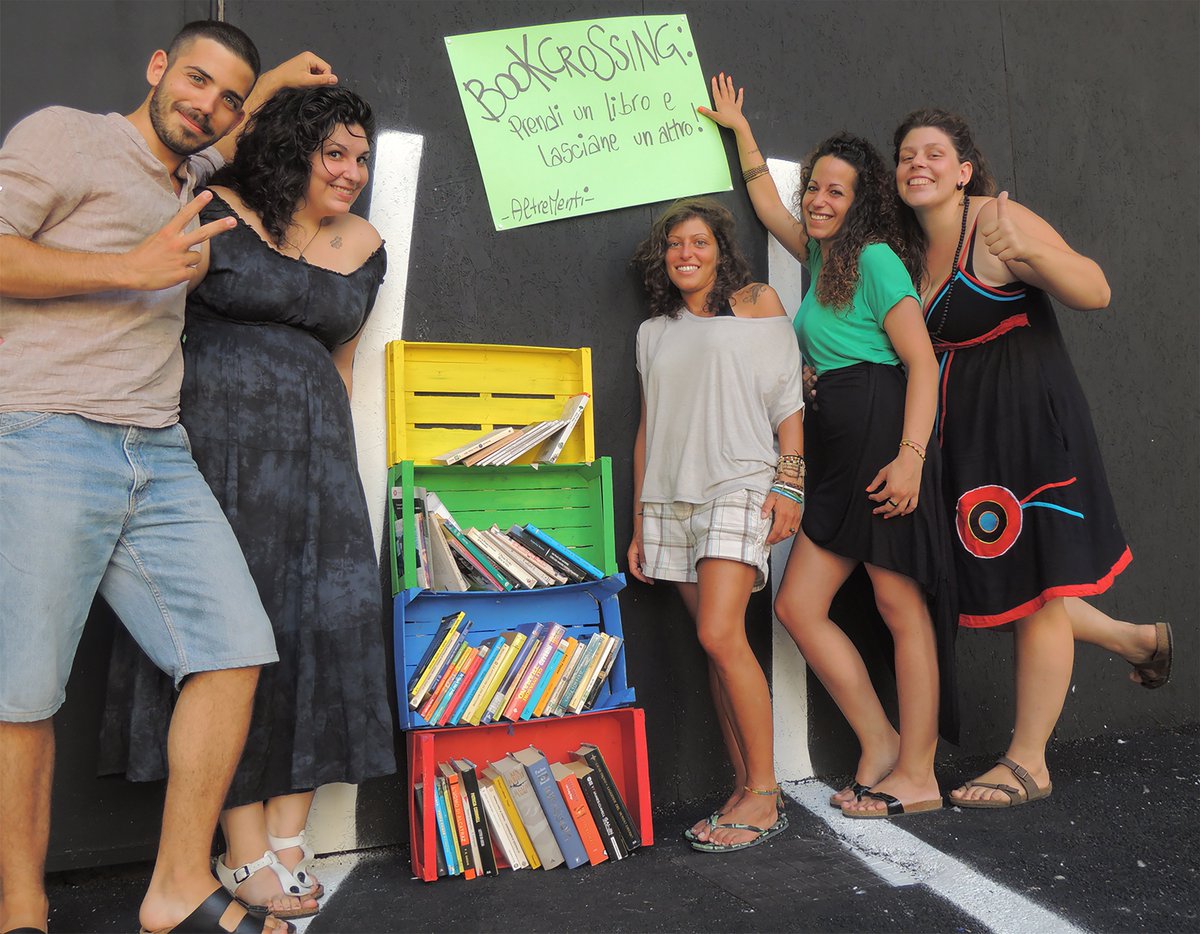 Piacere Di Leggerti - 18/12 h.17.30 Cortile Palazzo S.Chiara
Bookcrossing + reading + musica
goo.gl/eCuUBc