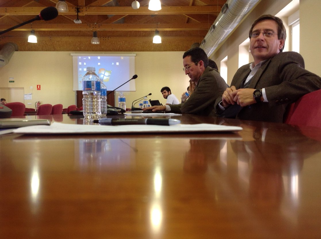 twiterdire's tweet photo. Primera intervención presentando las Nuevas Normas de Cursos de Verano. https://t.co/awpe1f7Row