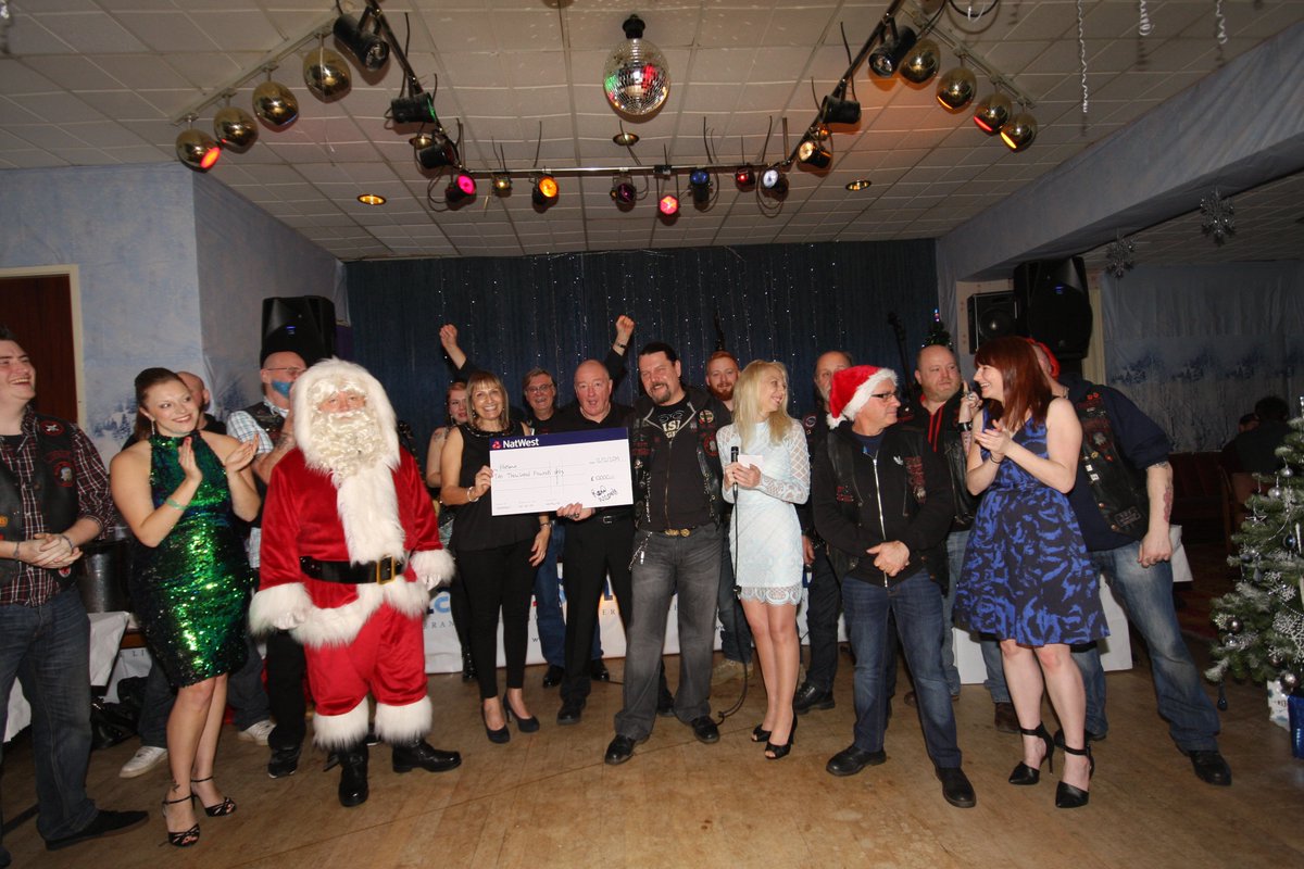 Cheers! <a href="/RoadWizardsMCC/">Road Wizards MCC</a> raise a whopping £10,000 for Blesma blesma.org/media-centre/p…