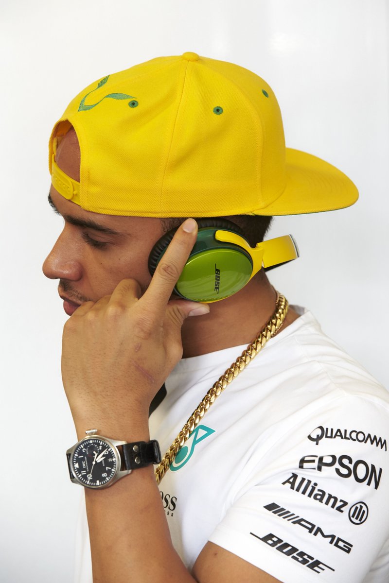 WeAreInvictus's tweet image. Christmas giveaway! RT TO WIN an amazing pair of @BoseUK headphones donated by @LewisHamilton! #InvictusComp