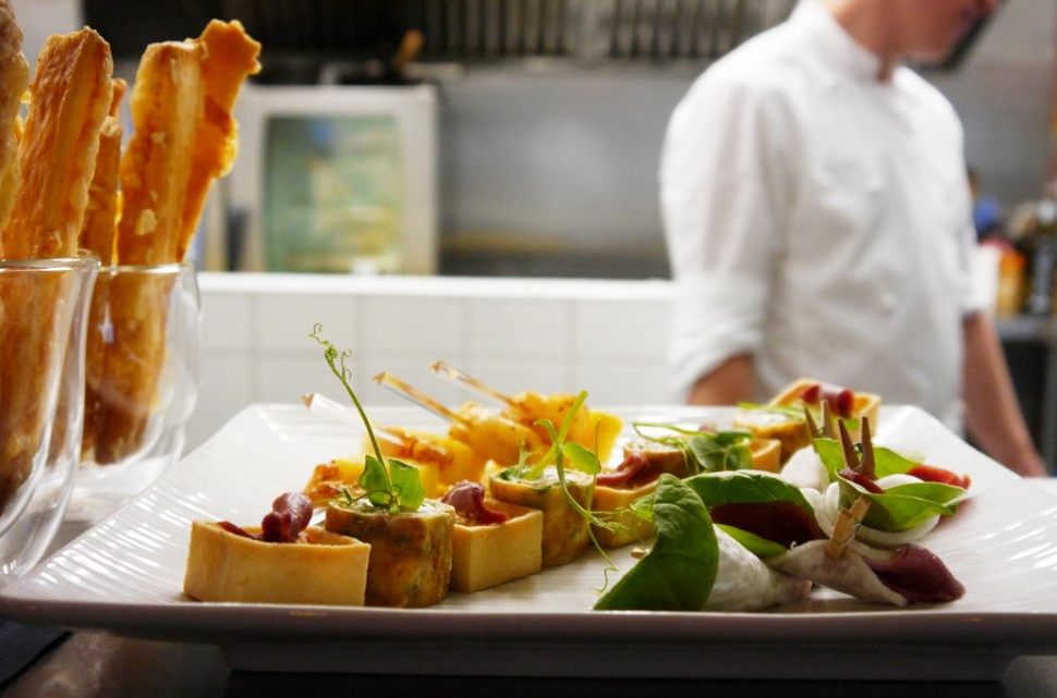 EdgeStNQ's tweet photo. Over the Christmas food? Head to @63DegreesNQ for some fancy, french and delicious dishes! https://t.co/1hofSvzWJg
