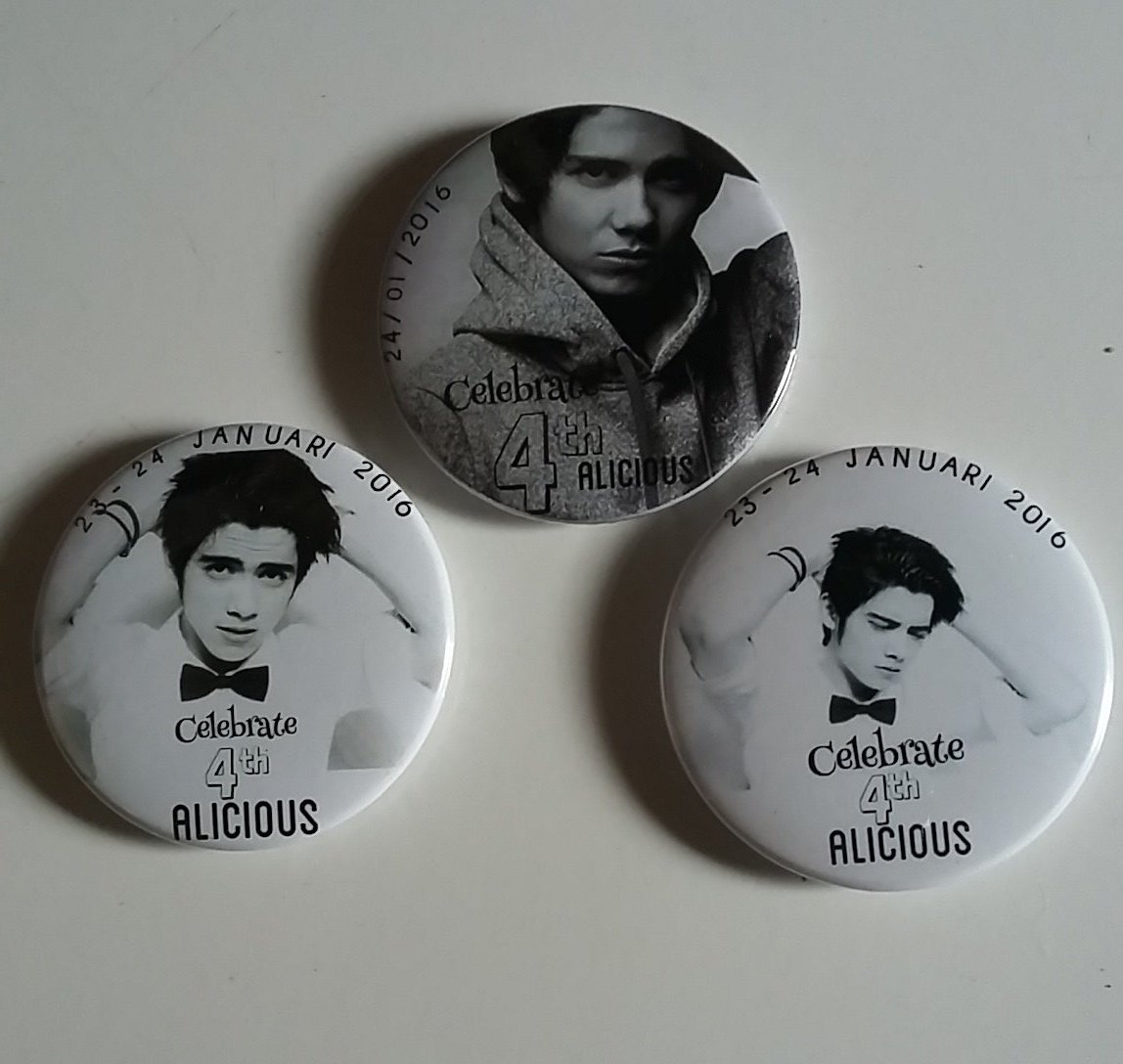 yuliambar_'s tweet photo. Pin edisi anniv alicious !!
Harga paketan 25.000/3pcs
Harga satuan 10.000/pcs
Minat chat line yhulia08 😉 https://t.co/0VP3tV8zF3