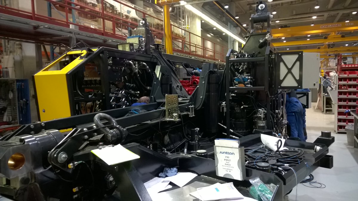 PlompFT's tweet photo. Hierbij de tweede update met foto's van onze nieuwe heistelling @junttanofficial PMx27 in productie. https://t.co/PBJ0muRlTH